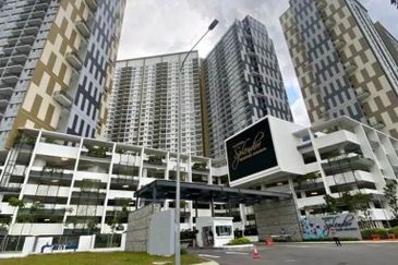 Platinum Splendor Residence