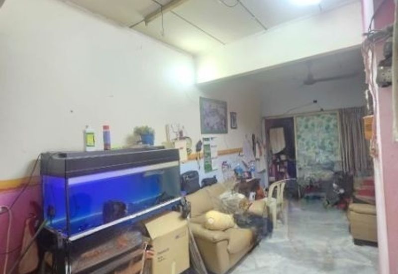 Taman Cahaya, Ampang