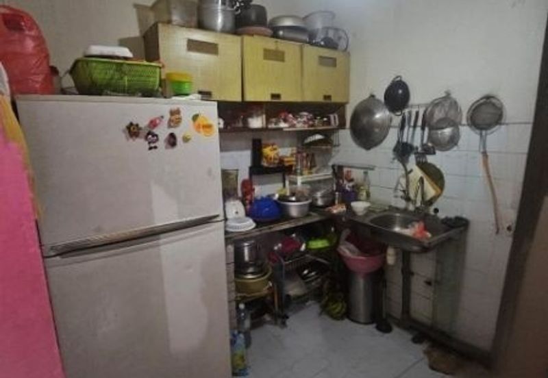 Taman Cahaya, Ampang