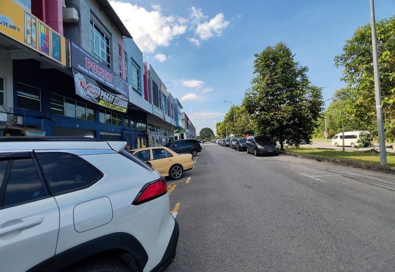 2-Storey Shoplot – Paya Tiga, Bukit Setongkol (Facing Main Road)