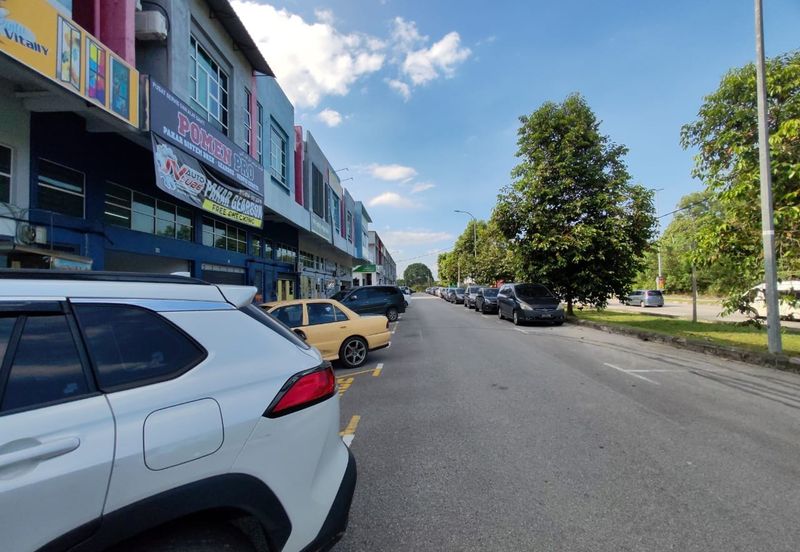 2-Storey Shoplot – Paya Tiga, Bukit Setongkol (Facing Main Road)