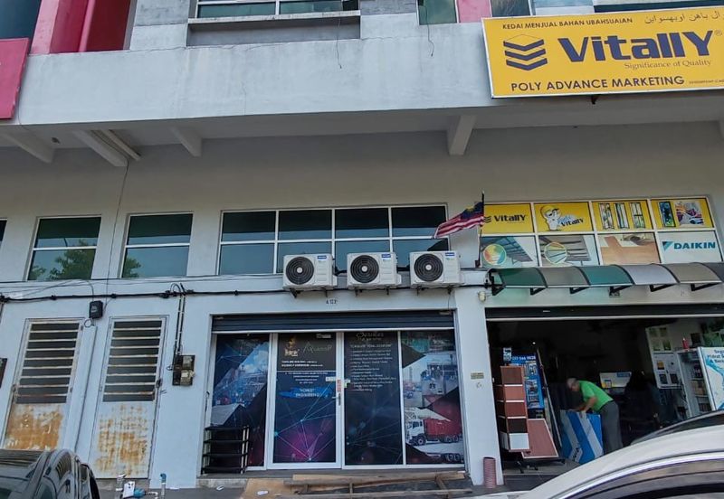 2-Storey Shoplot – Paya Tiga, Bukit Setongkol (Facing Main Road)