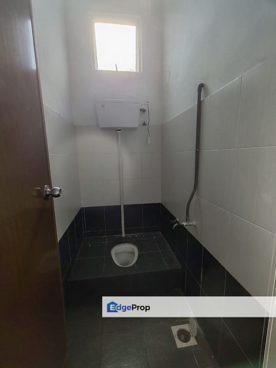 2-Storey Shoplot – Paya Tiga, Bukit Setongkol (Facing Main Road), Pahang, Kuantan