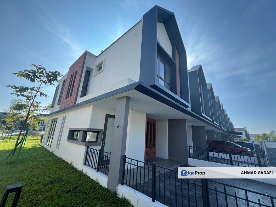 Elmina Ilham Residence End Lot Terraced Freehold Non Bumi Gated and Guarded, Selangor, Shah Alam