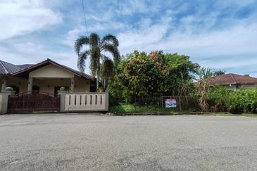 Bungalow Lot Non bumi, Kota Puteri,Batu Arang Seksyen 2 