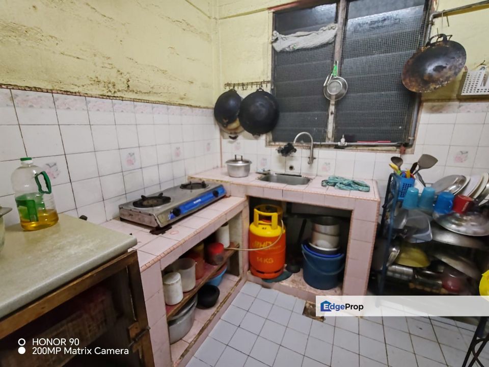 Low Cost Flat Taming Jaya –Balakong Seri Kembangan Freehold Non Bumi, Selangor, Balakong