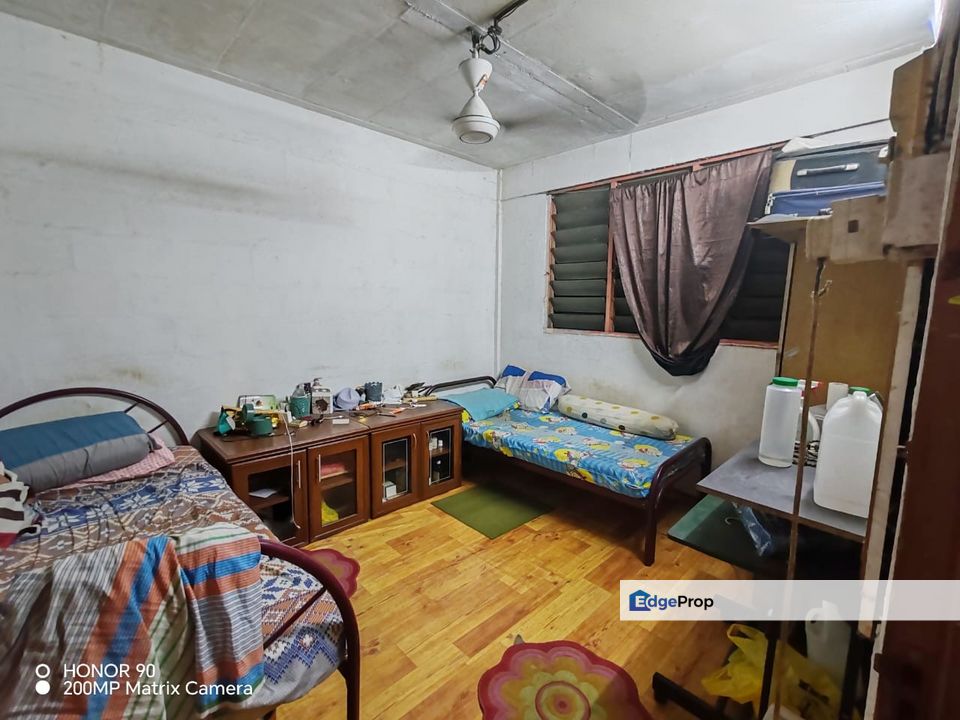 Low Cost Flat Taming Jaya –Balakong Seri Kembangan Freehold Non Bumi, Selangor, Balakong