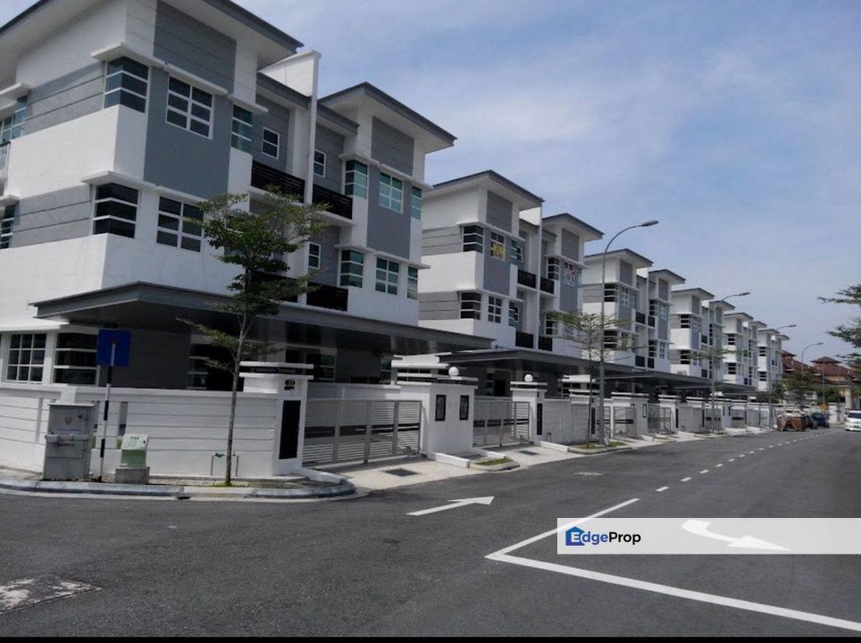 4 Storey Semi D Bluesky Selayang Heights With 7 Rooms 33x110 sqft, Selangor, Selayang