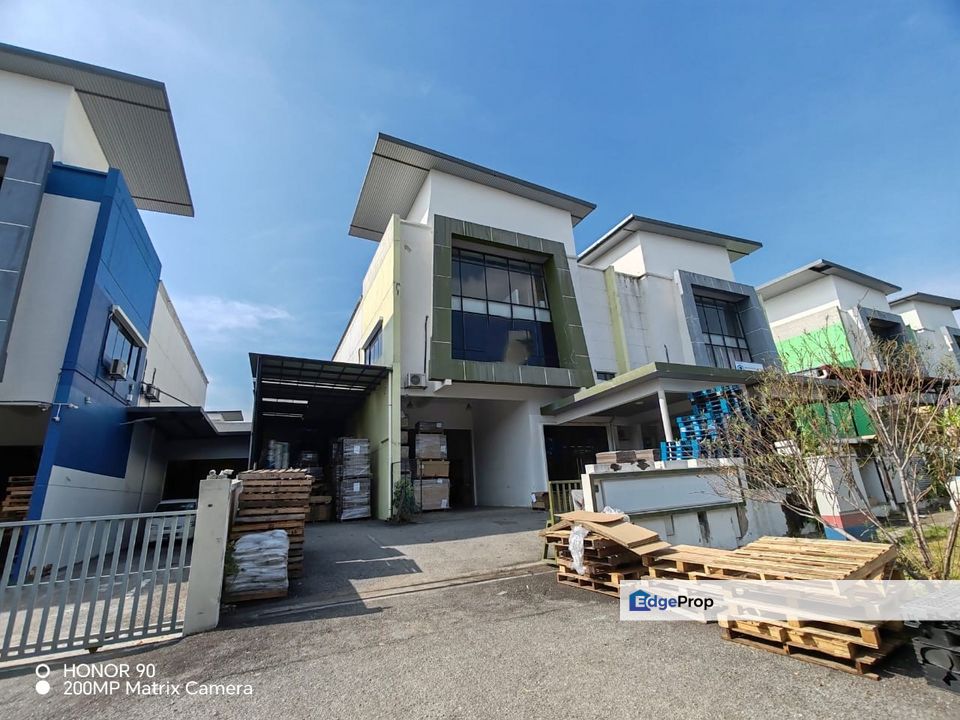 3-Stry Factory 6300 sqft Freehold with Office/ Warehouse Beranang, Semenyih, Selangor, Beranang