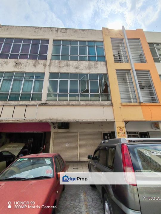  3-Storey Shop Lot Connaught Avenue, Cheras, Kuala Lumpur Non Bumi Lot 3960 sqft, Kuala Lumpur, Cheras