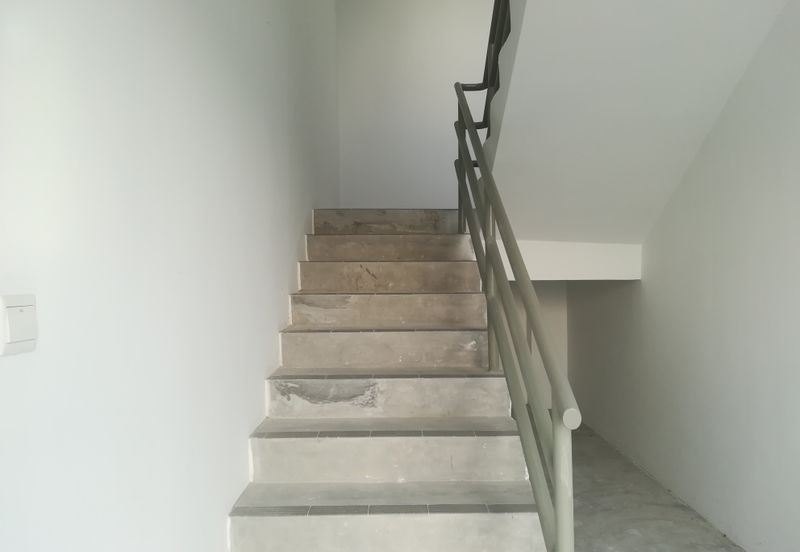 2-Sty Semi-D & Detached Factory For Sale/Rent