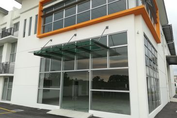 2-Sty Semi-D & Detached Factory For Sale/Rent