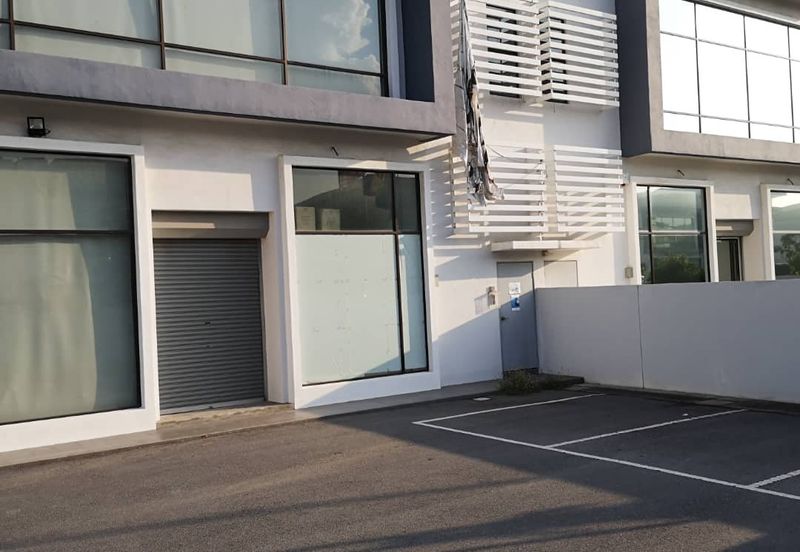 Gateway 16, Bukit Raja, Klang Semi D Factory-Corne