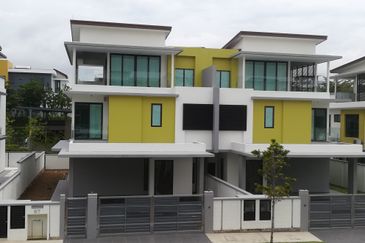 SAUJANA DUTA @ S2 HEIGHTS