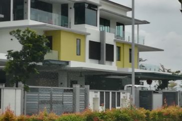 SAUJANA DUTA @ S2 HEIGHTS