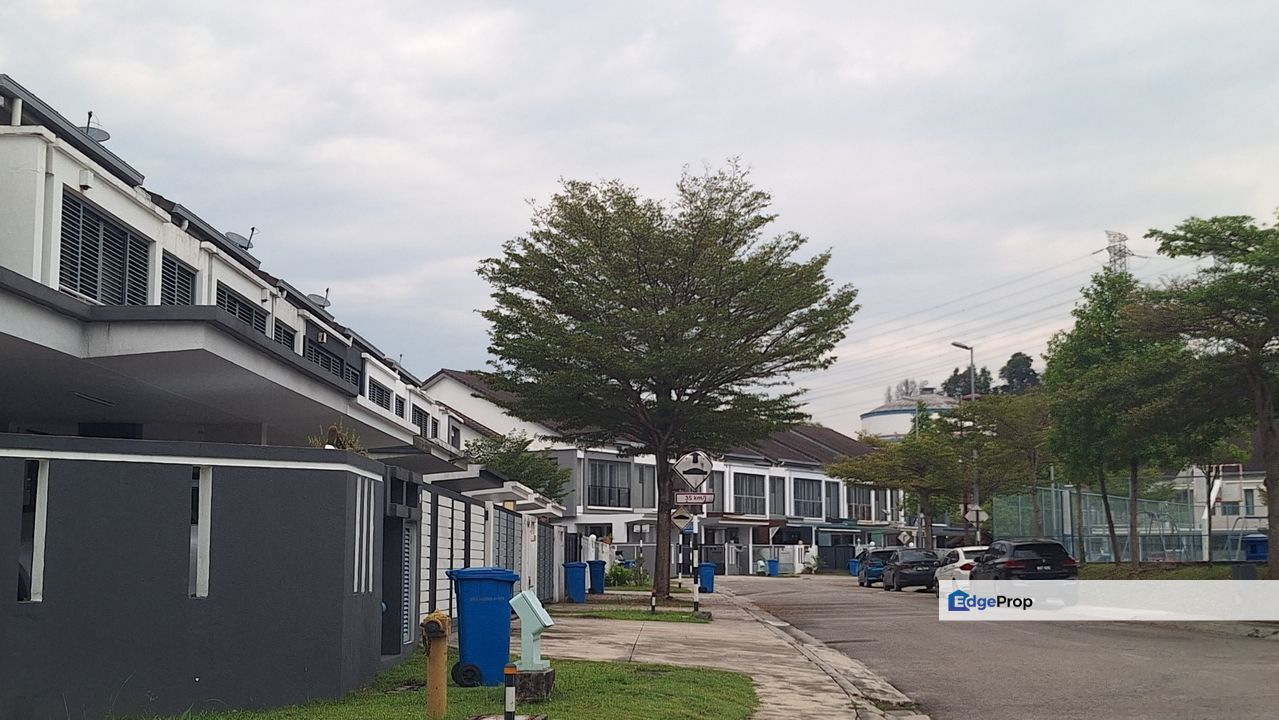 Alam Impian, Shah Alam 2sty superlink (Aquina) 24x80 Sale, Selangor, Shah Alam