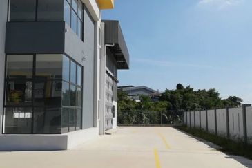 Lekas 32 Industrial Park