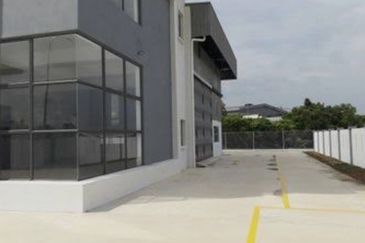 Lekas 32 Industrial Park