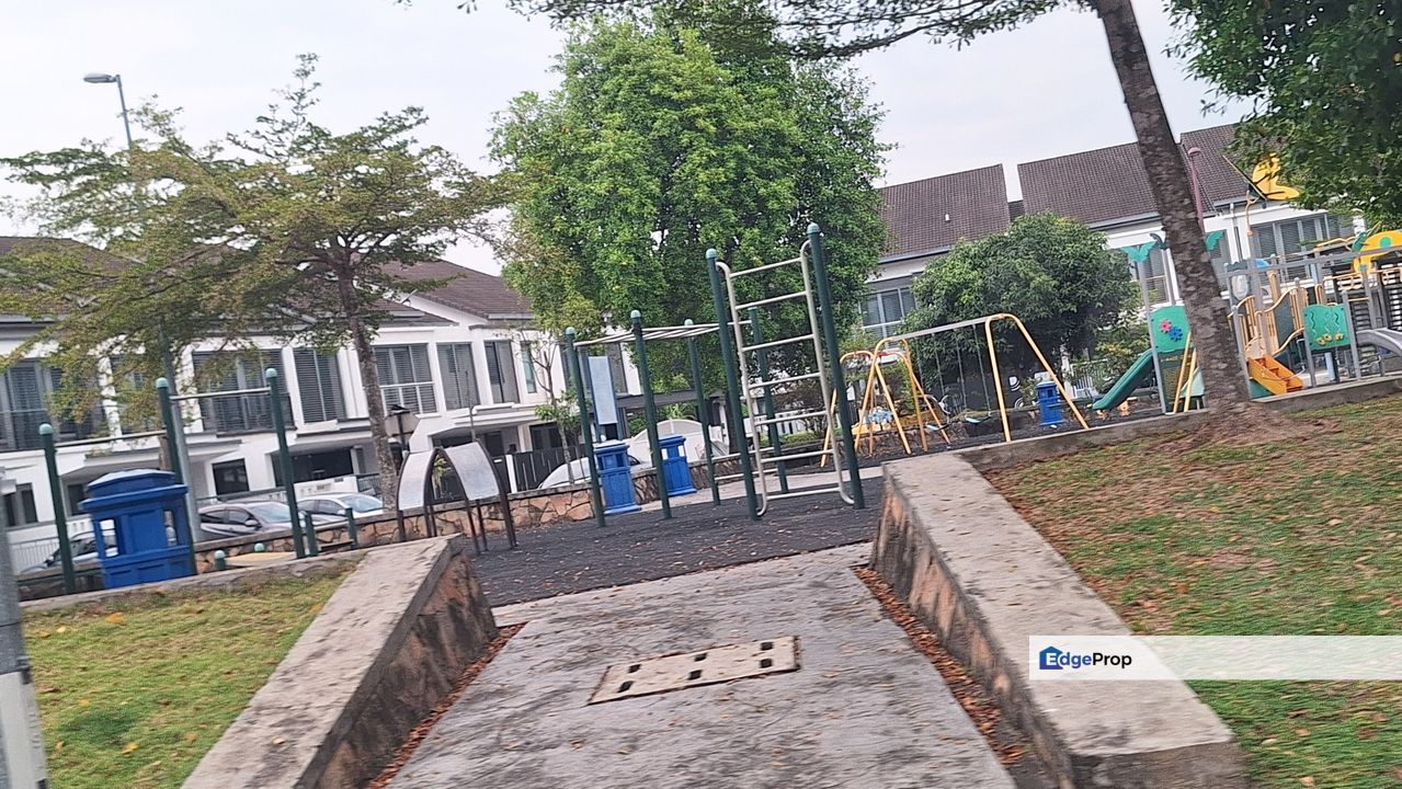 Alam Impian, Shah Alam 2sty superlink (Aquina) 24x80 Sale, Selangor, Shah Alam