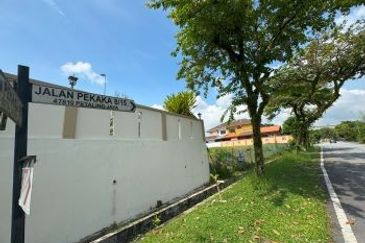 Seksyen 8, Kota Damansara