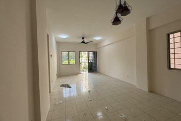 Medan Putra Condominium