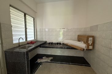 Medan Putra Condominium