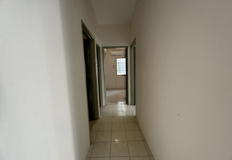 Medan Putra Condominium