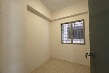 Medan Putra Condominium