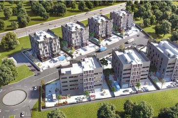 FREEHOLD SEMI-D FACTORY IN GLENMARIE