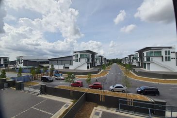 Brand New 3-Storey Semi-D Factory For Sale