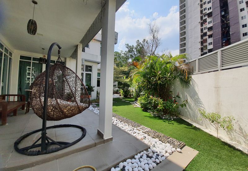 Saville @ The Park - Twin Villa