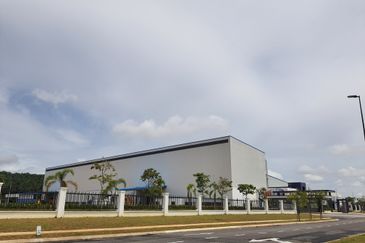 Corner Lot Ready to Built Industrial Land