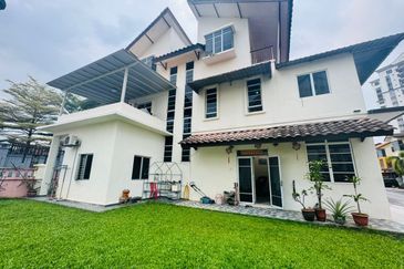 Happy Garden (Taman Gembira)