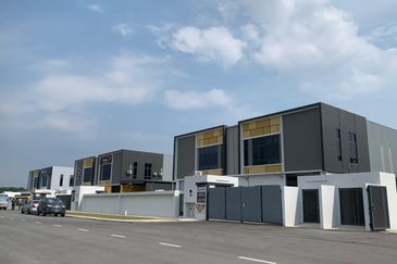 New Launch Puncak Alam Semi-D Factory 