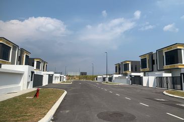 New Launch Puncak Alam Semi-D Factory 