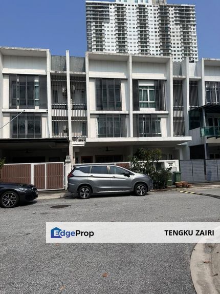 Triple Storey Terraced, Taman Desiran Bayu Sri Rampai Setapak KL , Selangor, Puchong