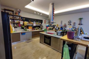 Taman Sri Hijau ( New Green Park )