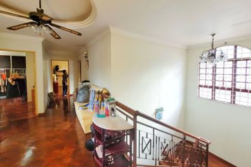 Double Storey Bungalow, Jalan Cecawi 6/5, Kota Damansara