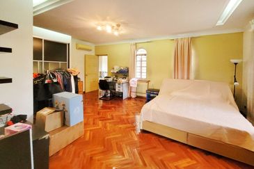 Double Storey Bungalow, Jalan Cecawi 6/5, Kota Damansara