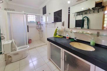 Double Storey Bungalow, Jalan Cecawi 6/5, Kota Damansara