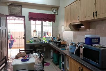 Double Storey Terrace House, Jalan Serambi @ Bukit Jelutong