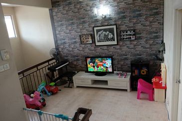 Double Storey Terrace House, Jalan Serambi @ Bukit Jelutong