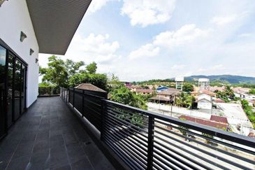 Taman Sri Hijau ( New Green Park )