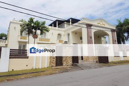 Bungalow 3.5 Storey House w Indoor Pool and Lift, Country Heights Kajang, Selangor, Country Heights