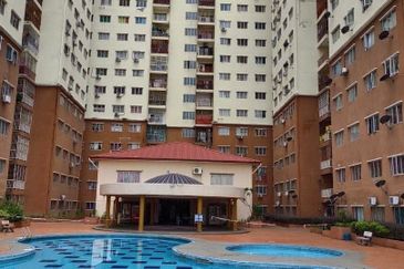 Selesa I-Resort Apartment