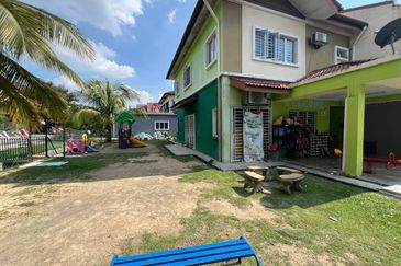 Double Storey Terrace Taman Puncak Saujana Seksyen 3, Kajang