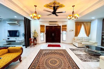 Bandar Tun Hussein Onn