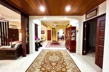 Bandar Tun Hussein Onn