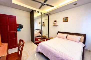 Bandar Tun Hussein Onn