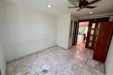 Bandar Menjalara (Desa Seri Mahkota)